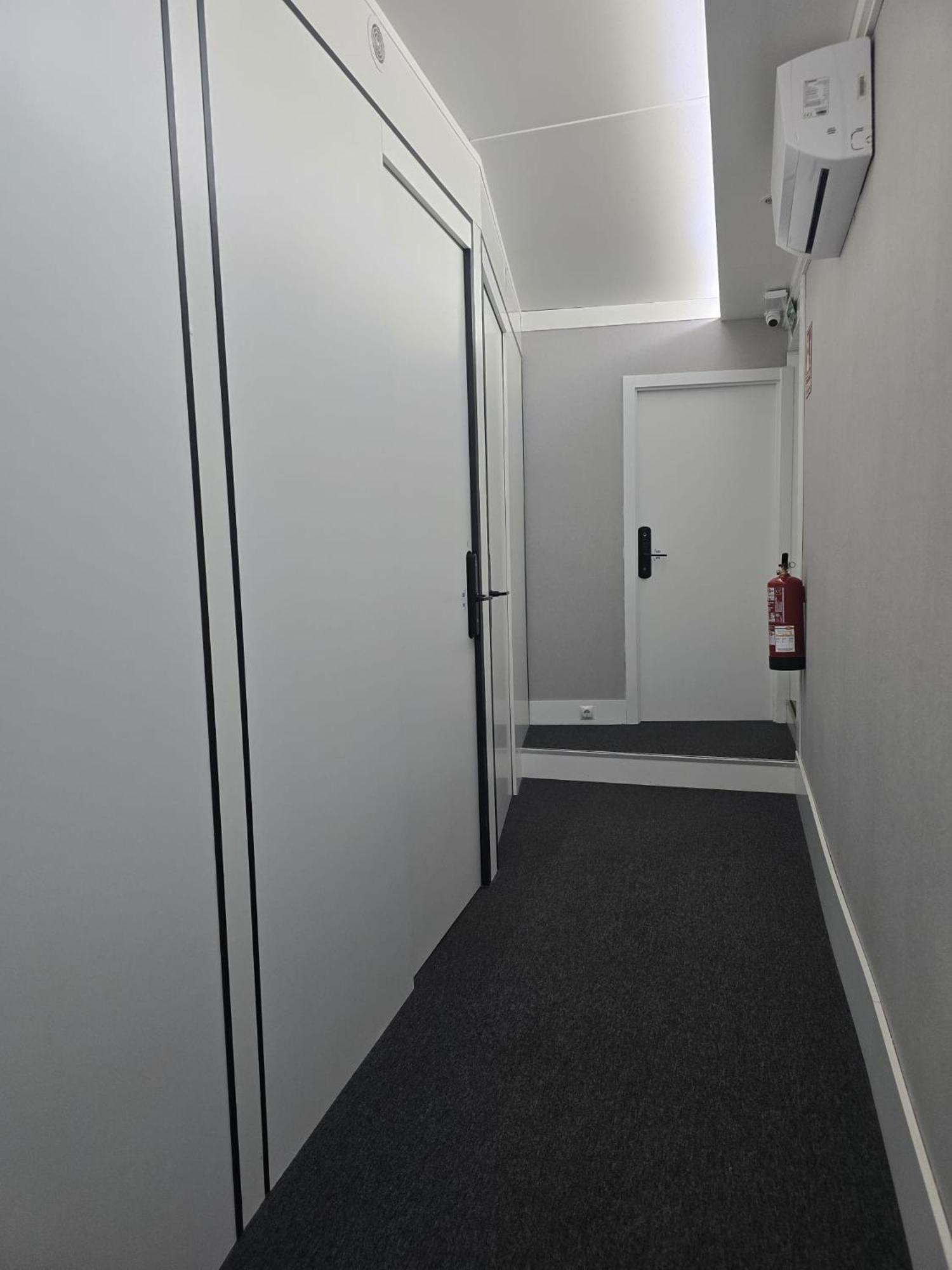 Modular Rooms Мадрид Екстериор снимка